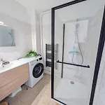 T2 Front De Avec Balcon Et Parking - Confort Et Activites A Proximite - Fr-1-797-37 아파트