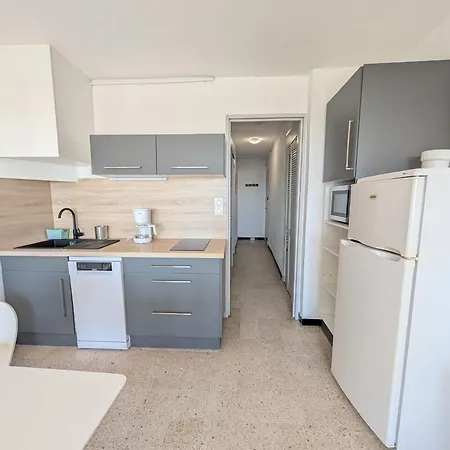 T2 Front De Avec Balcon Et Parking - Confort Et Activites A Proximite - Fr-1-797-37 Apartament Port-la-Nouvelle