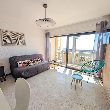 T2 Front De Avec Balcon Et Parking - Confort Et Activites A Proximite - Fr-1-797-37 Port-la-Nouvelle