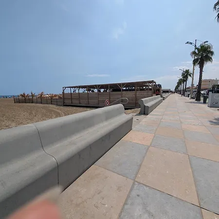 דירה T2 Front De Avec Balcon Et Parking - Confort Et Activites A Proximite - Fr-1-797-37 *